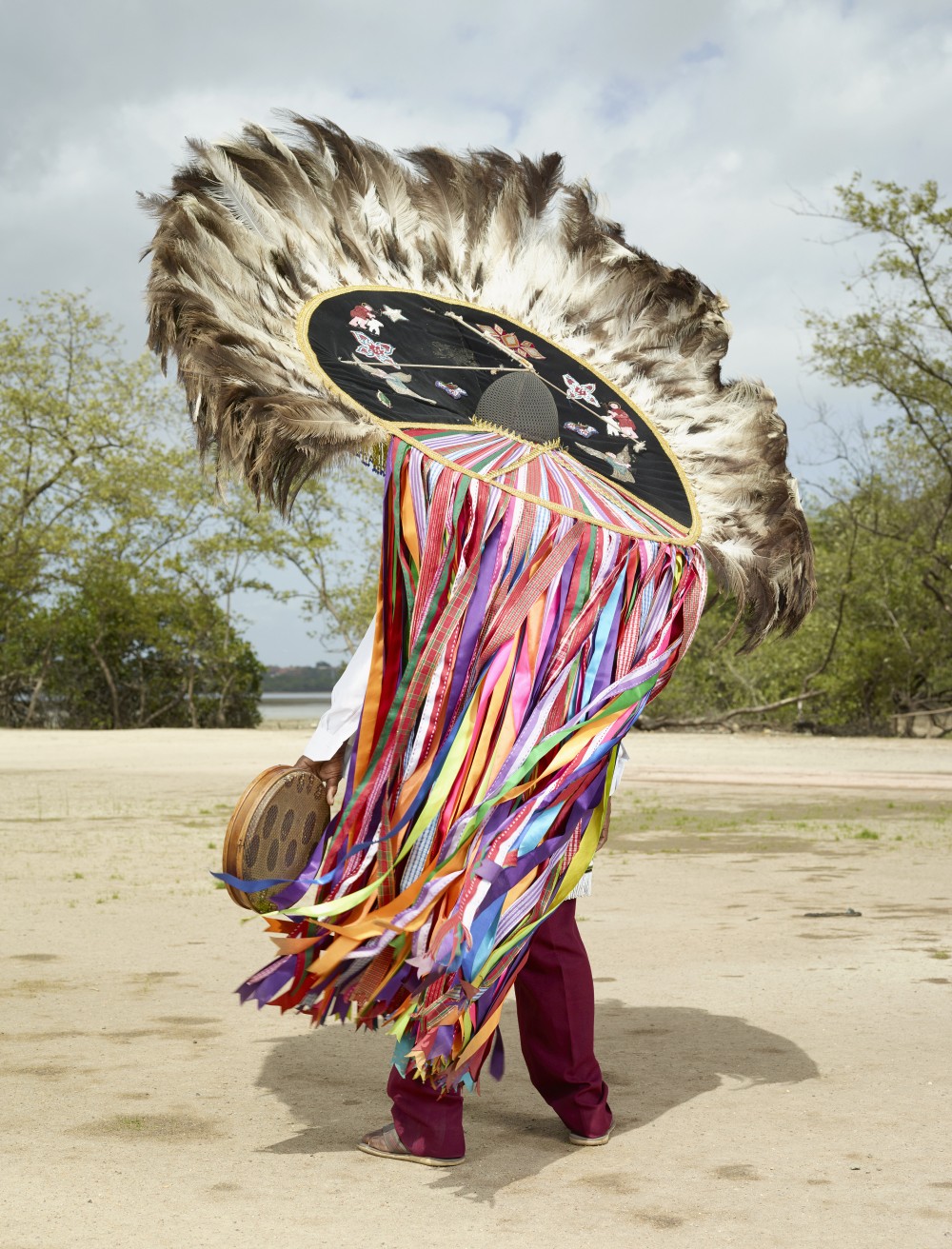 © Charles Fréger, BAILANTE, São Luís, Maranhão, Brésil, de la série Cimarron - © Le Centre d'art GwinZegal